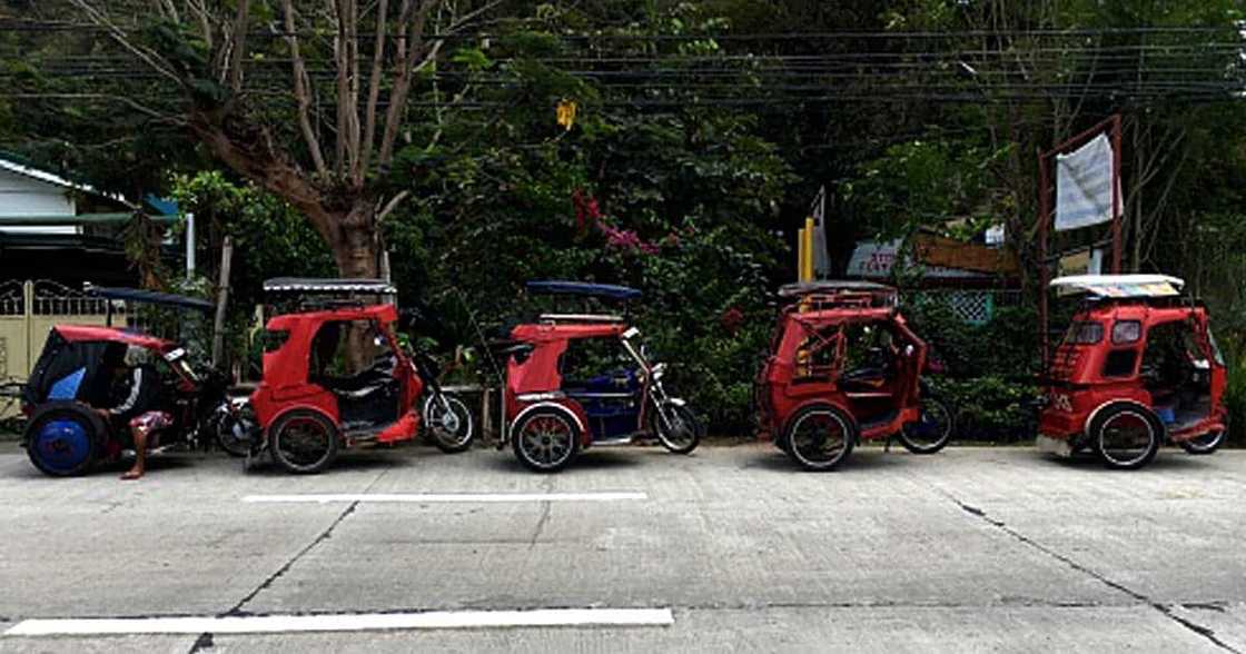 Tricycle driver, nagkunwaring patay matapos banggain ang isang motorsiklo para makaiwas sa kaso Tricycle driver, nagkunwaring patay matapos banggain ang isang motorsiklo para makaiwas sa kaso