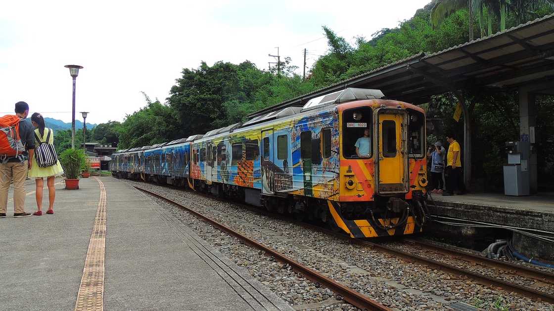 Pinay tourist sa Taiwan, kinailangang maoperahan matapos mahagip ng tren Pinay tourist sa Taiwan, kinailangang maoperahan matapos mahagip ng tren