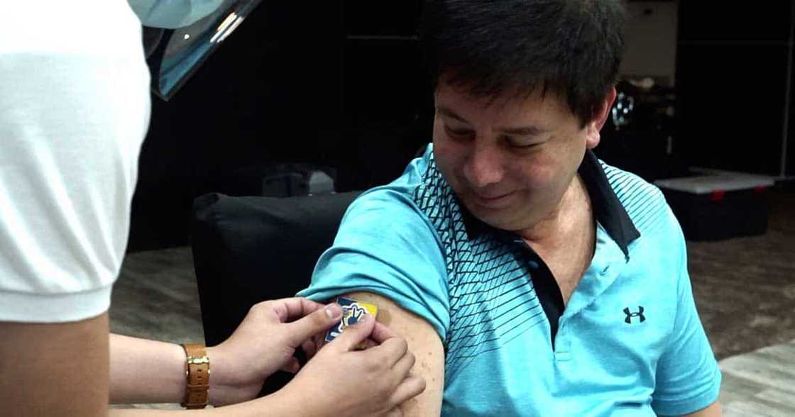 Tacloban Mayor, nakapagpa-bakuna kahit ‘di siya healthcare worker at wala sa priority list Tacloban Mayor, nakapagpa-bakuna kahit ‘di siya healthcare worker at wala sa priority list