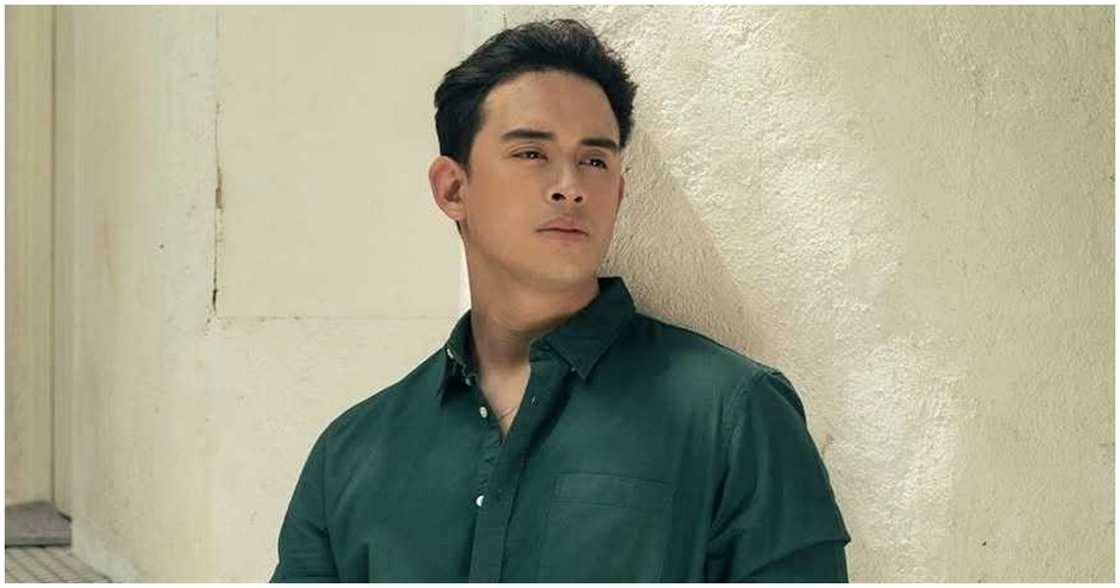 Diego Loyzaga, may pakiusap ukol sa love life: "I'm on the market and available" Diego Loyzaga, may pakiusap ukol sa love life: "I'm on the market and available"