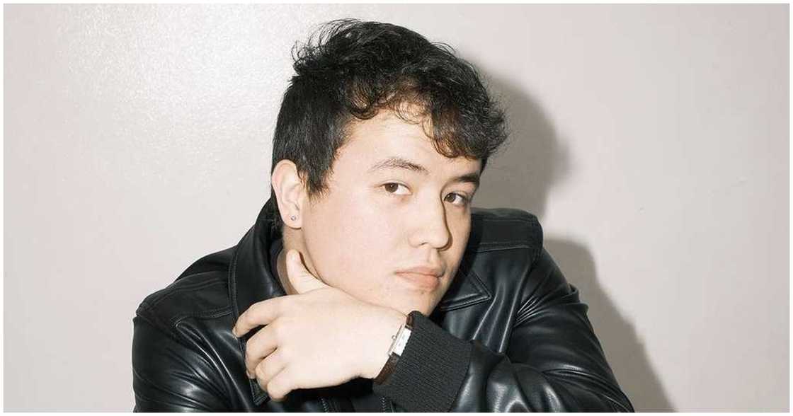 JK Labajo, napatigil sa pagkanta dahil sa ginawa ng isang manonood sa concert JK Labajo, napatigil sa pagkanta dahil sa ginawa ng isang manonood sa concert