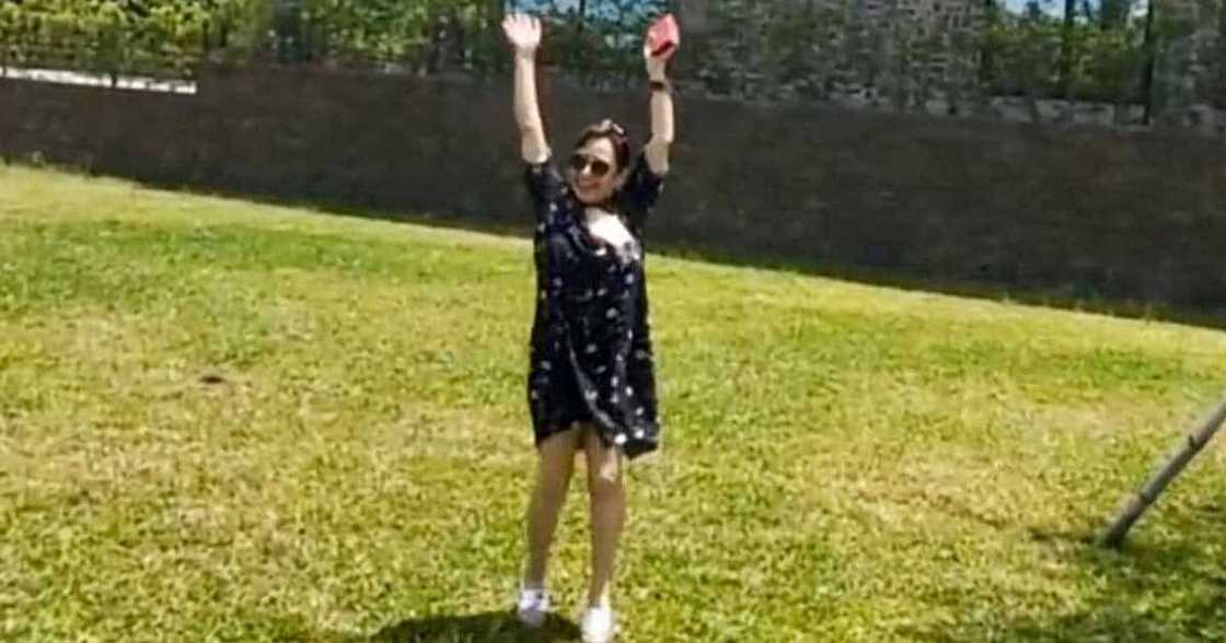 Lolit Solis, biniro si Vilma Santos na di marunong magpalit ng baby diaper: "proud pa rin magiging mga apo mo" Lolit Solis, biniro si Vilma Santos na di marunong magpalit ng baby diaper: "proud pa rin magiging mga apo mo"