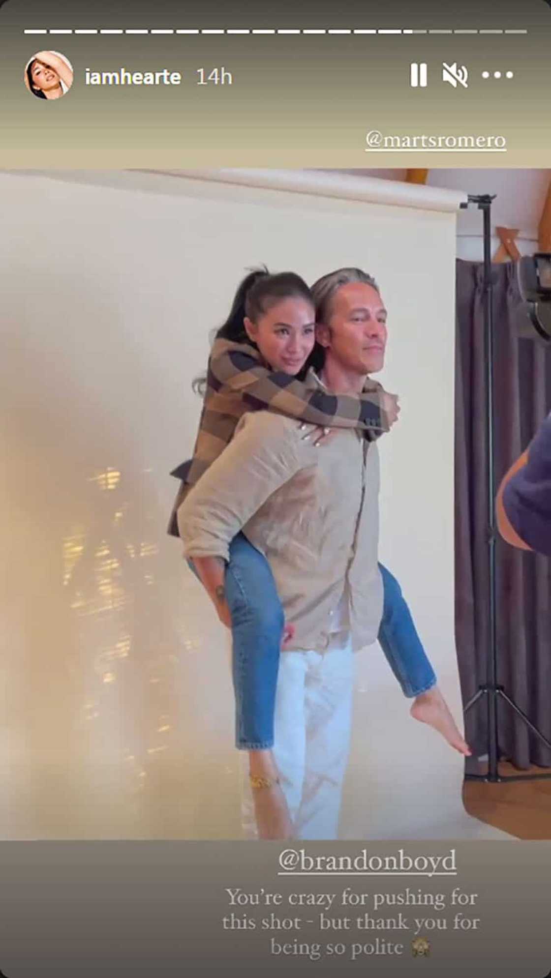 Heart Evangelista, pinost sa IG Stories ang photoshoot nila ng sikat na rockstar na si Brandon Boyd Heart Evangelista, pinost sa IG Stories ang photoshoot nila ng sikat na rockstar na si Brandon Boyd