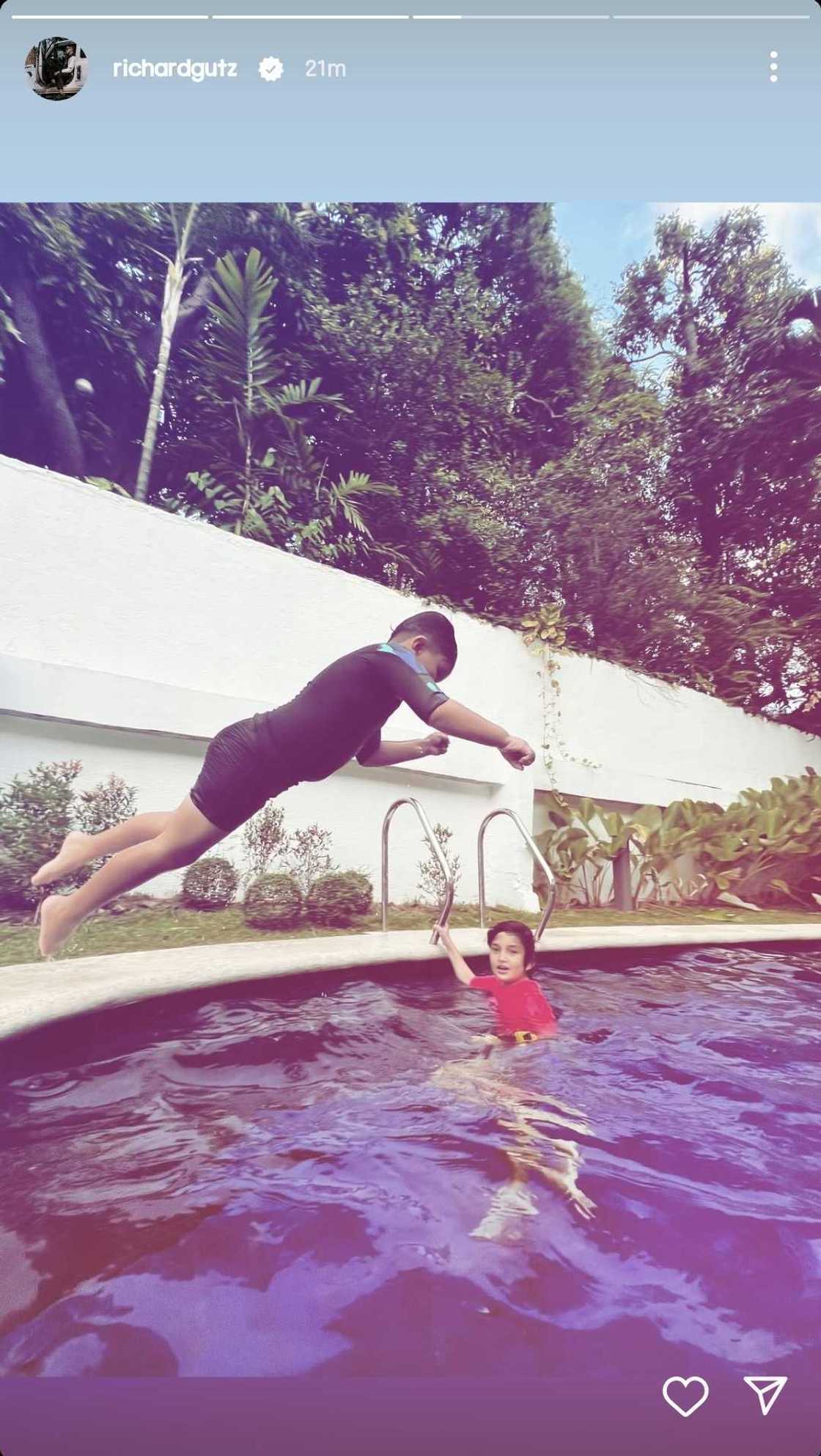 Richard Gutierrez, ipinakita ang masayang bonding nilang mag-aama Richard Gutierrez, ipinakita ang masayang bonding nilang mag-aama