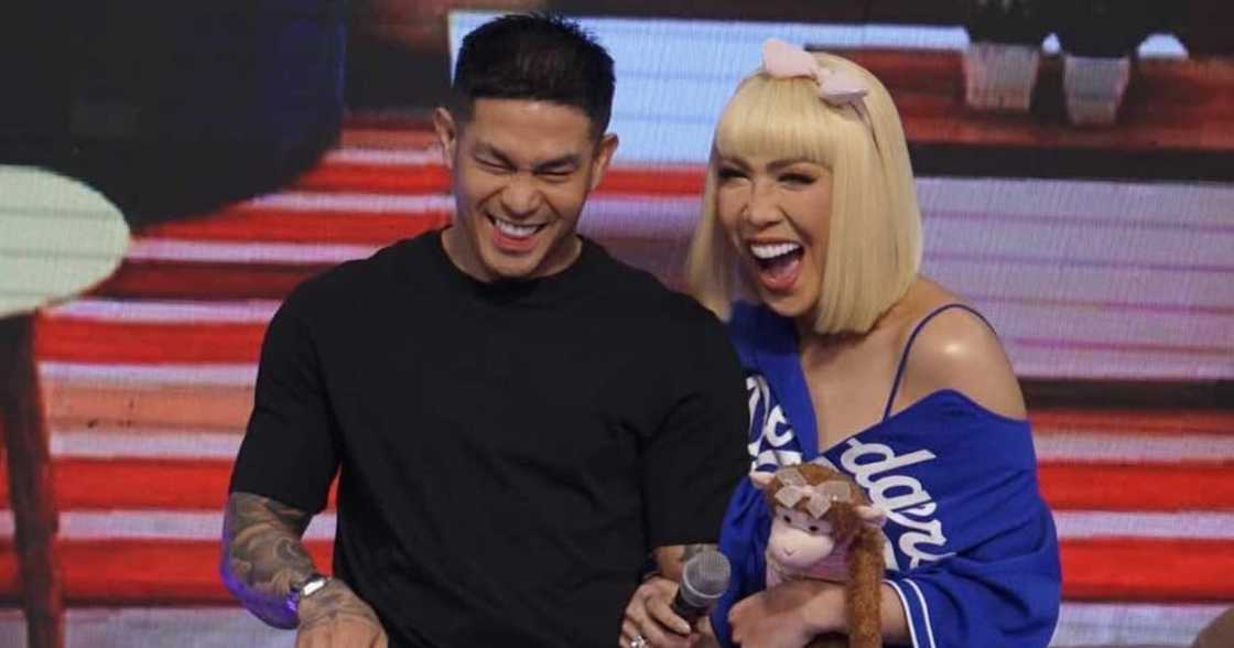 Post ni Ion Perez ukol kay Vice Ganda, kinakiligan sa social media Post ni Ion Perez ukol kay Vice Ganda, kinakiligan sa social media