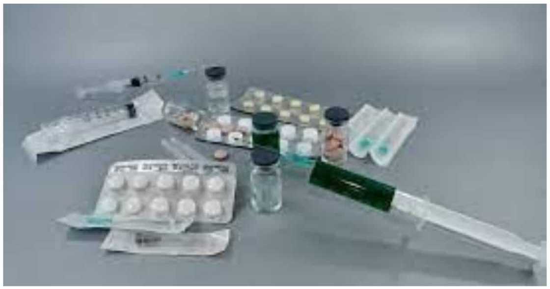 Pinoy priest, isa sa mga nagde-develop ng tableta kontra COVID-19 Pinoy priest, isa sa mga nagde-develop ng tableta kontra COVID-19