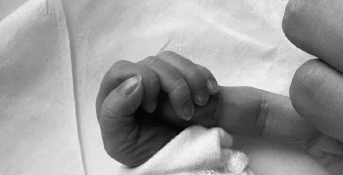 Song Joong-ki, British wife Katy Louise Saunders welcome first baby in Italy Song Joong-ki, British wife Katy Louise Saunders welcome first baby in Italy