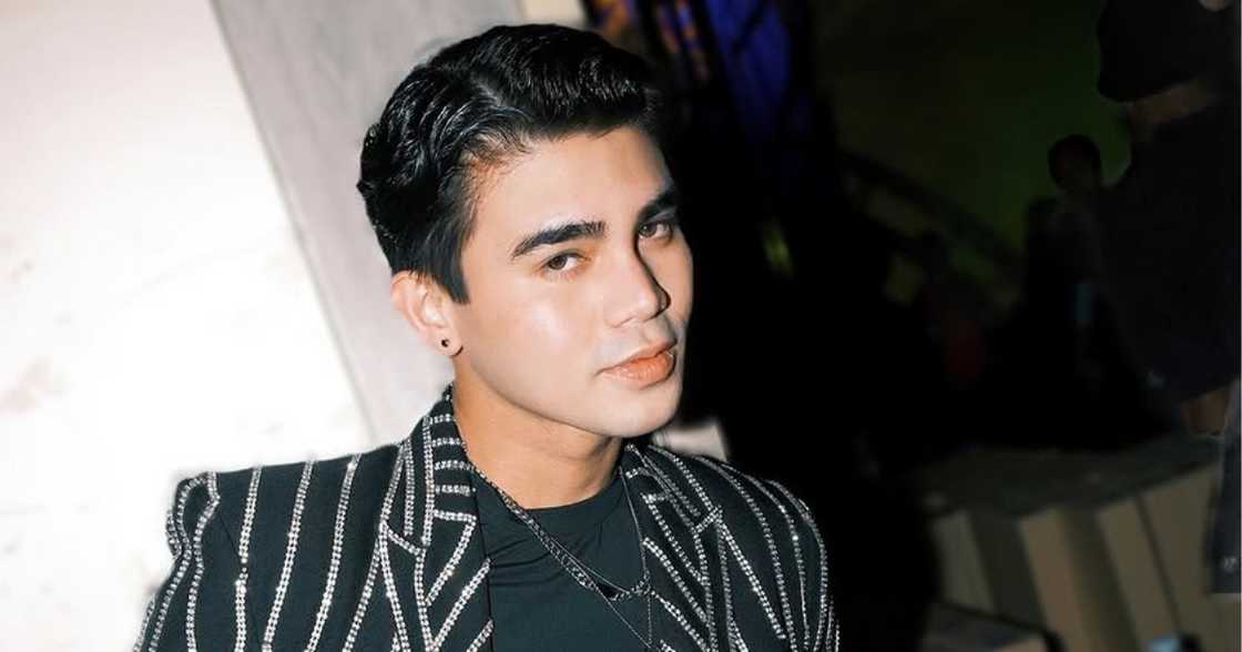 Iñigo Pascual, nawindang sa message ng poser niya sa isang fan Iñigo Pascual, nawindang sa message ng poser niya sa isang fan