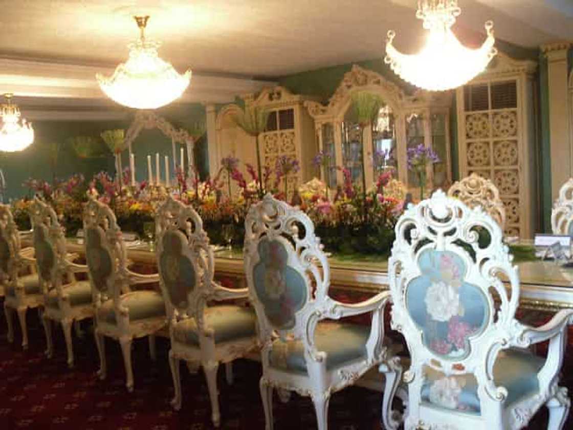 Take a tour around Joel Cruz's elegant Tagaytay City home Take a tour around Joel Cruz's elegant Tagaytay City home