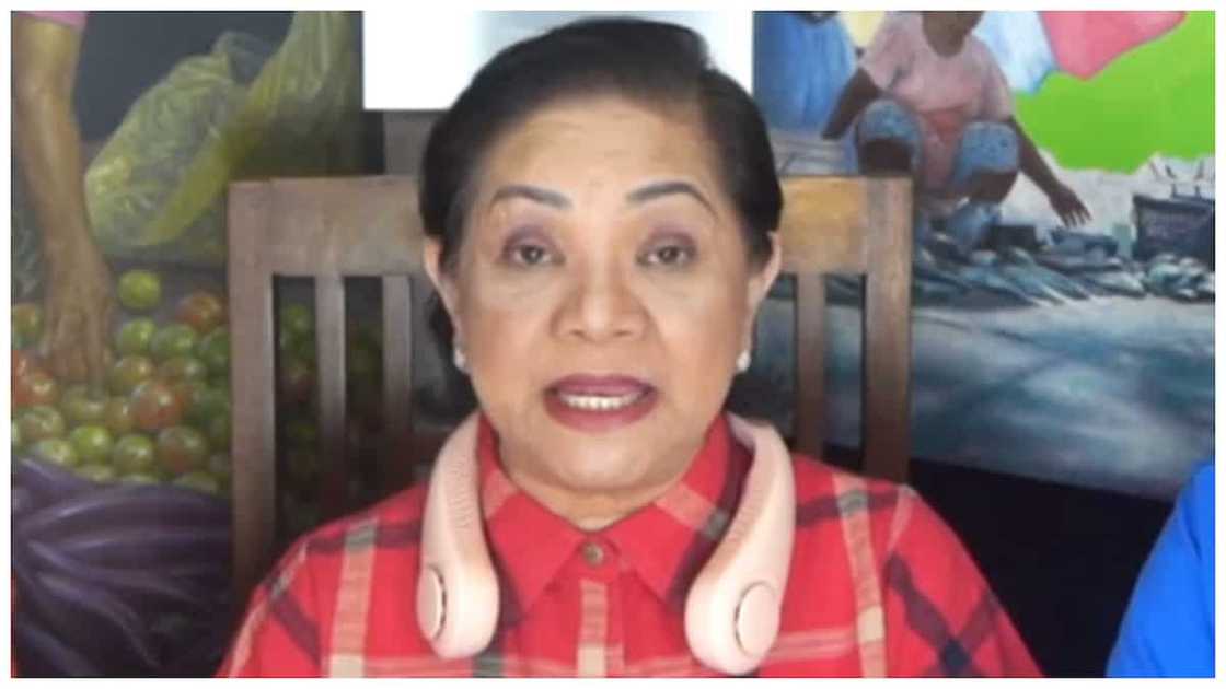Cristy Fermin, naikumpara si Liza Soberano kay Sandara Park Cristy Fermin, naikumpara si Liza Soberano kay Sandara Park