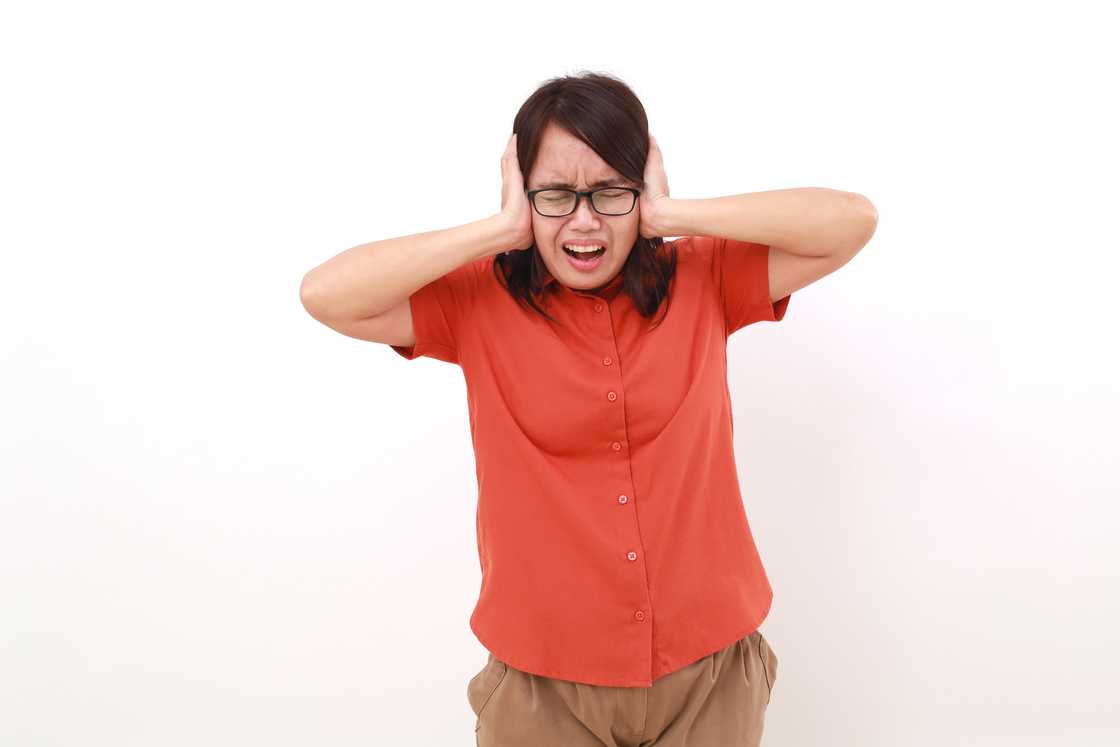 A woman screams A woman screams