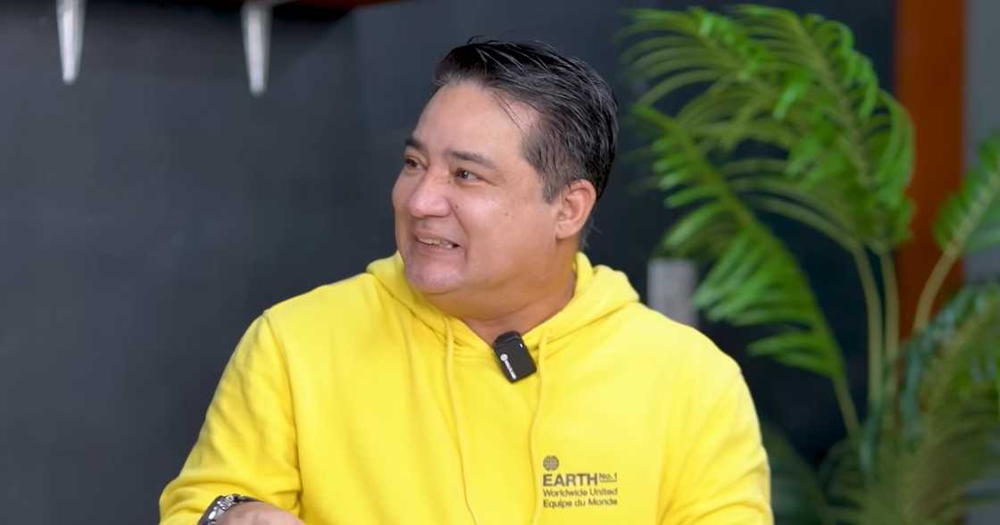 Anjo Yllana, inaming naging sila ni Kris Aquino ng tatlong linggo lang Anjo Yllana, inaming naging sila ni Kris Aquino ng tatlong linggo lang
