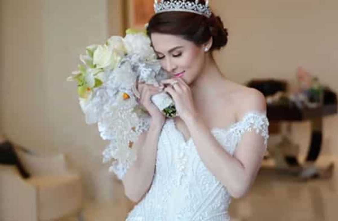 Tunay na mga kabogera! Most expensive wedding gowns worn by 'yayamanin' celebs in PH history Tunay na mga kabogera! Most expensive wedding gowns worn by 'yayamanin' celebs in PH history