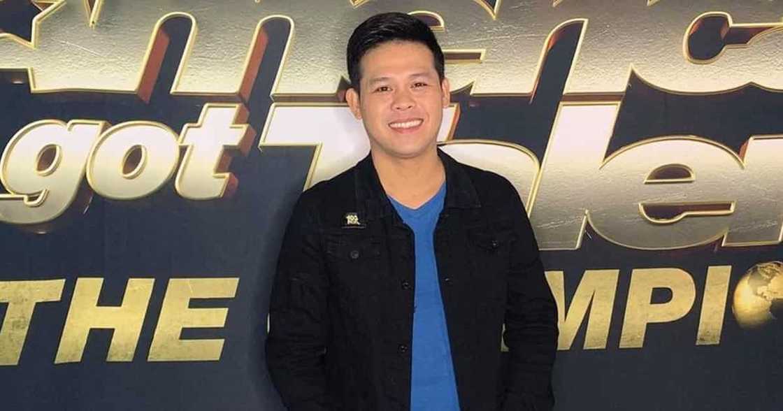 Marcelito Pomoy, binalikan ang huling sandali bago pumanaw si Jovit Baldivino Marcelito Pomoy, binalikan ang huling sandali bago pumanaw si Jovit Baldivino