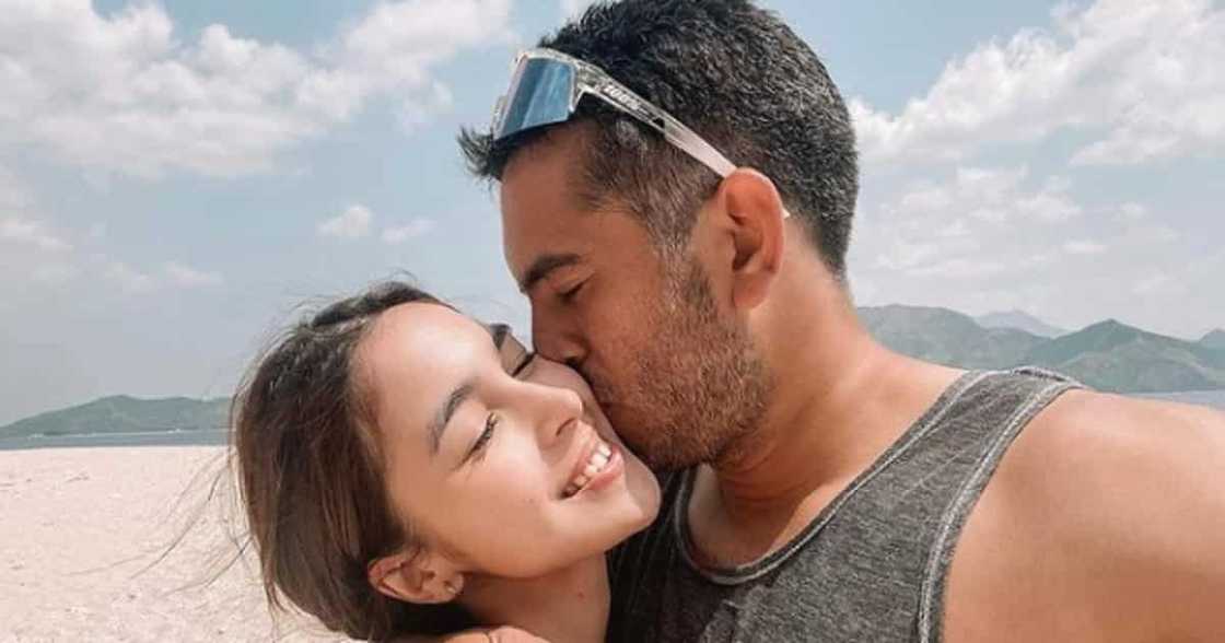 Julia Barretto, kinilig at naaliw sa romantic post ni Gerald Anderson Julia Barretto, kinilig at naaliw sa romantic post ni Gerald Anderson