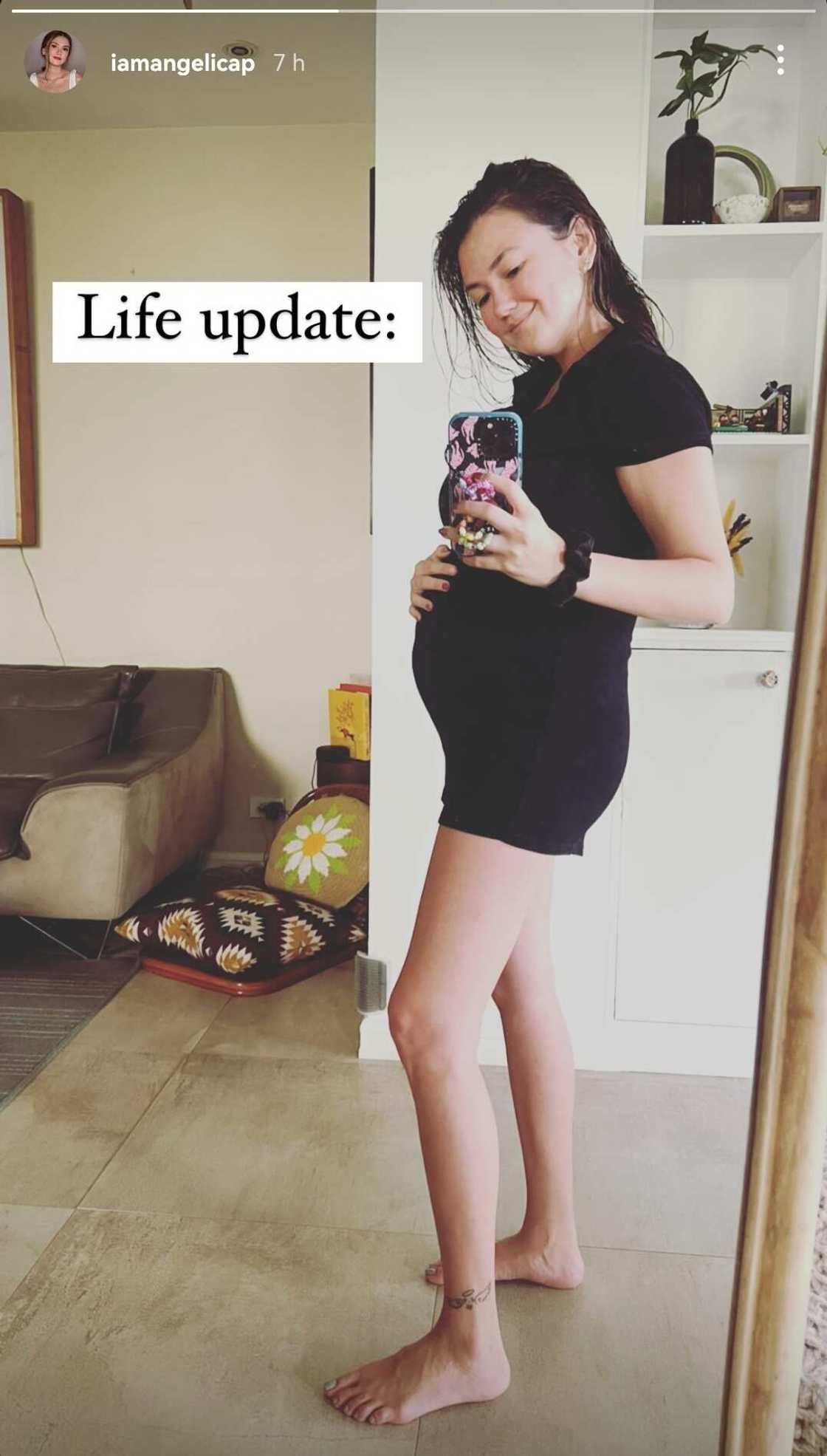Angelica Panganiban posts "life update," shows off her baby bump Angelica Panganiban posts "life update," shows off her baby bump