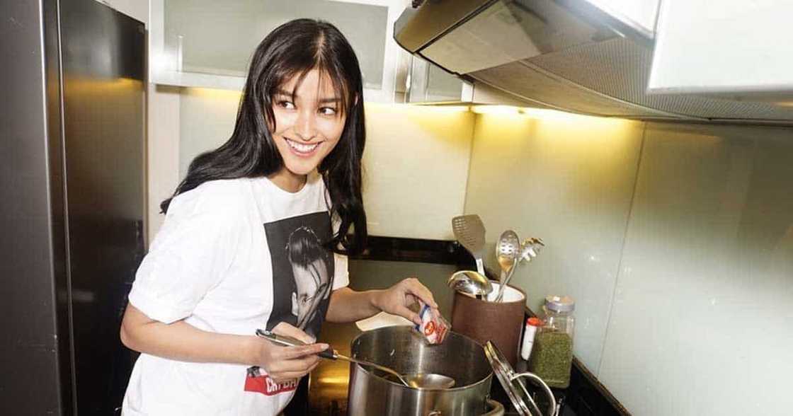 Liza Soberano, binalaan ang basher na nag-wish may masamang mangyari sa pamilya ng aktres Liza Soberano, binalaan ang basher na nag-wish may masamang mangyari sa pamilya ng aktres