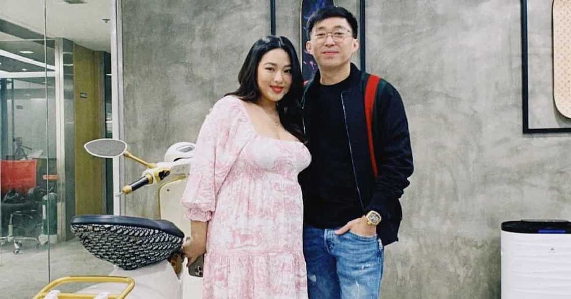 Rita Daniela, nilinaw na hindi si Jonathan So ng JC Premiere ang tatay ng anak niya (Rita Daniela) Rita Daniela, nilinaw na hindi si Jonathan So ng JC Premiere ang tatay ng anak niya (Rita Daniela)