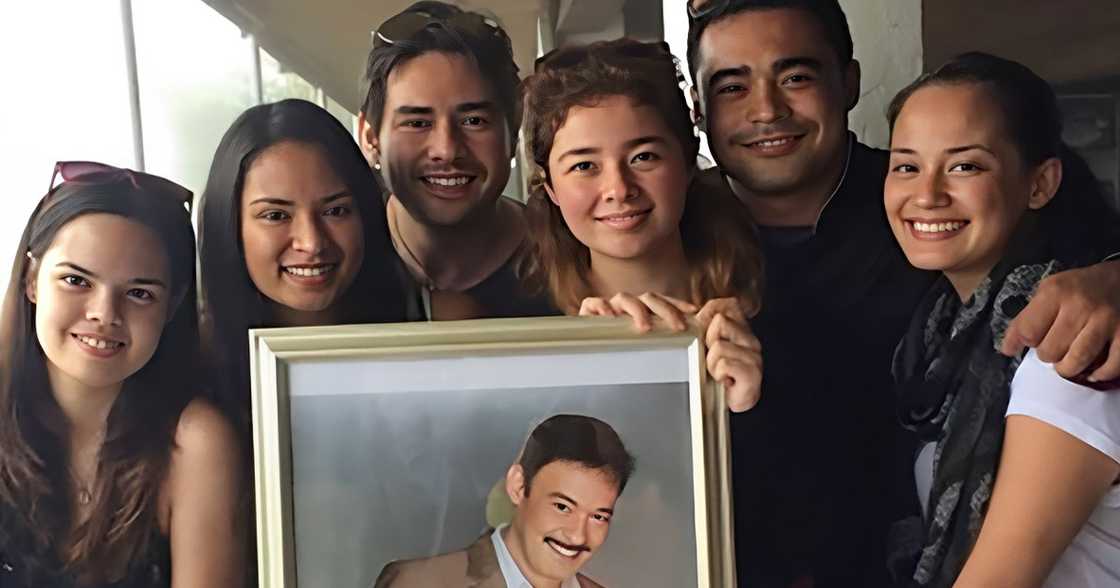 Andi Eigenmann, shinare huling photo nilang magkakapatid na kumpletong magkakasama Andi Eigenmann, shinare huling photo nilang magkakapatid na kumpletong magkakasama