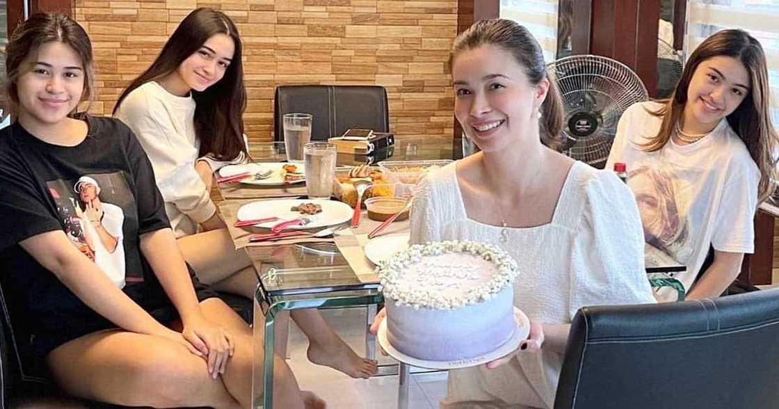 Sunshine Cruz, di raw strict sa boys, ani Sam Cruz: “Pero I’m not allowed to have a boyfriend yet!” Sunshine Cruz, di raw strict sa boys, ani Sam Cruz: “Pero I’m not allowed to have a boyfriend yet!”