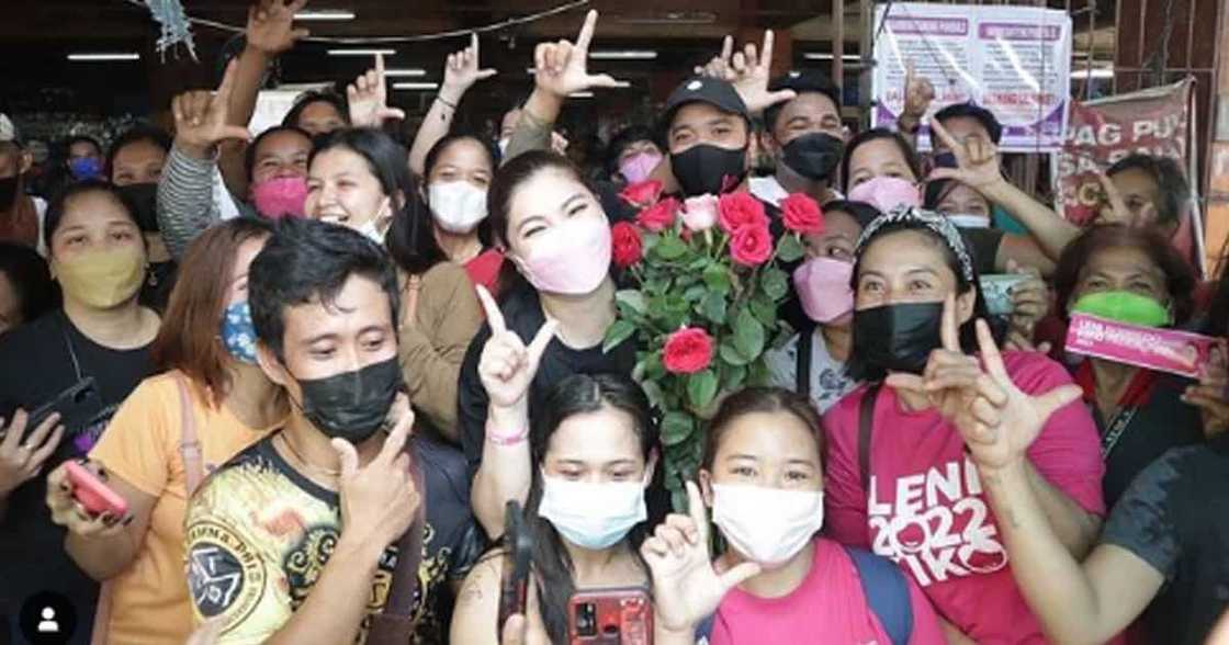 Neil Arce, nawindang nang nakita ang pangalan sa gilid ng daan: "Di po ako tumatakbo" Neil Arce, nawindang nang nakita ang pangalan sa gilid ng daan: "Di po ako tumatakbo"