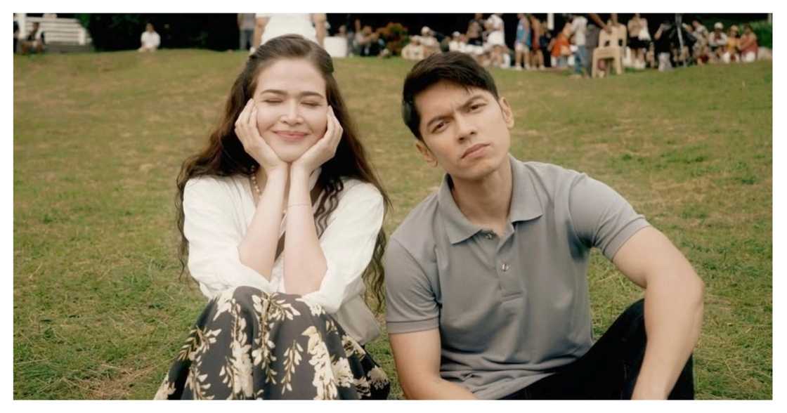 Carlo Aquino, napa-comment sa 'scene drop' post ni Bela Padilla: "Nako, tumigil ka na" Carlo Aquino, napa-comment sa 'scene drop' post ni Bela Padilla: "Nako, tumigil ka na"