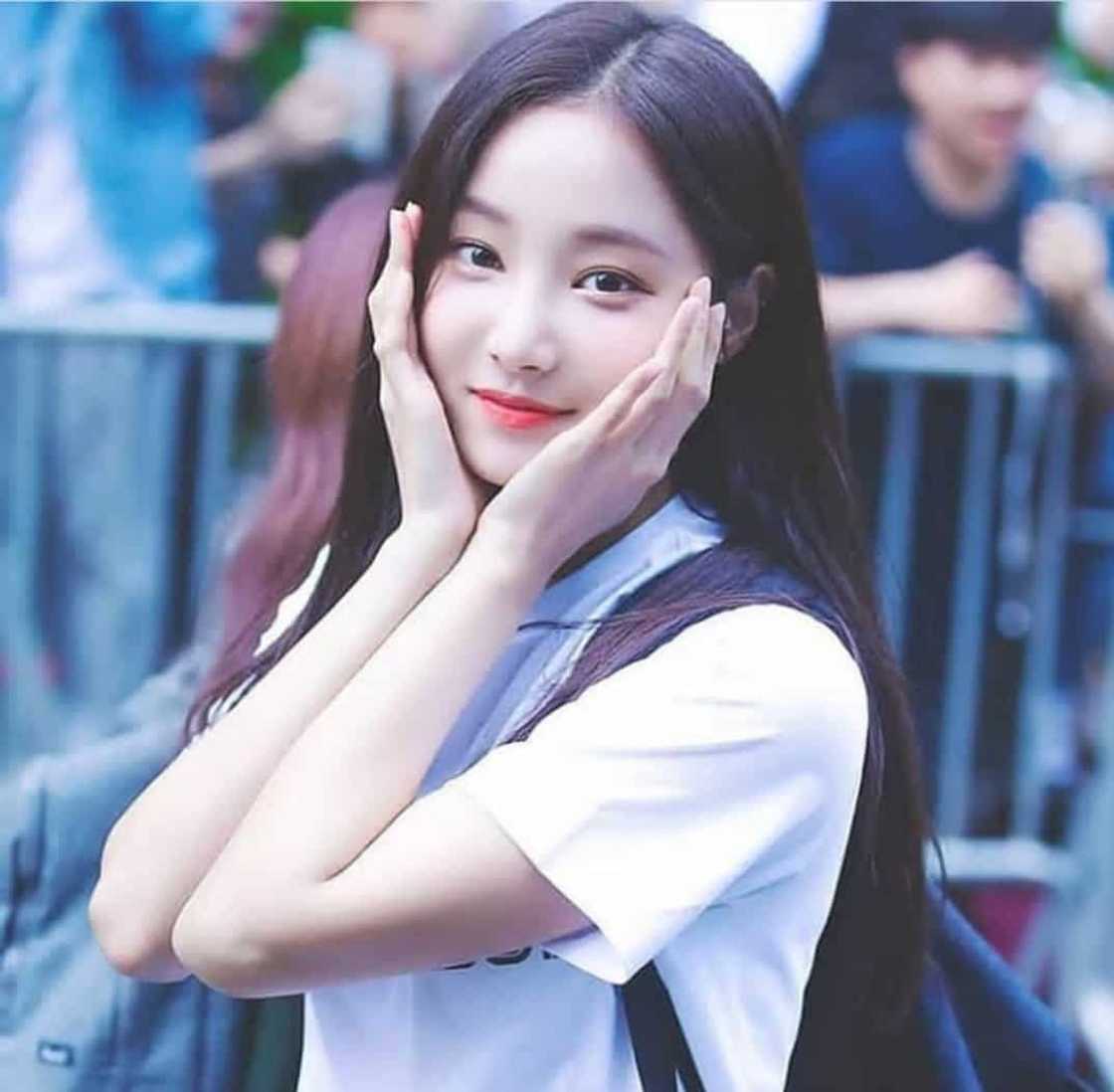 Momoland Members full names Momoland Members full names