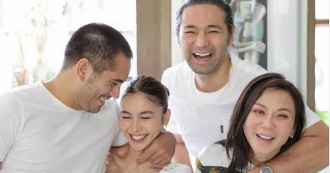 Gerald Anderson’s post about Easter Sunday goes viral; shows off new haircut Gerald Anderson’s post about Easter Sunday goes viral; shows off new haircut