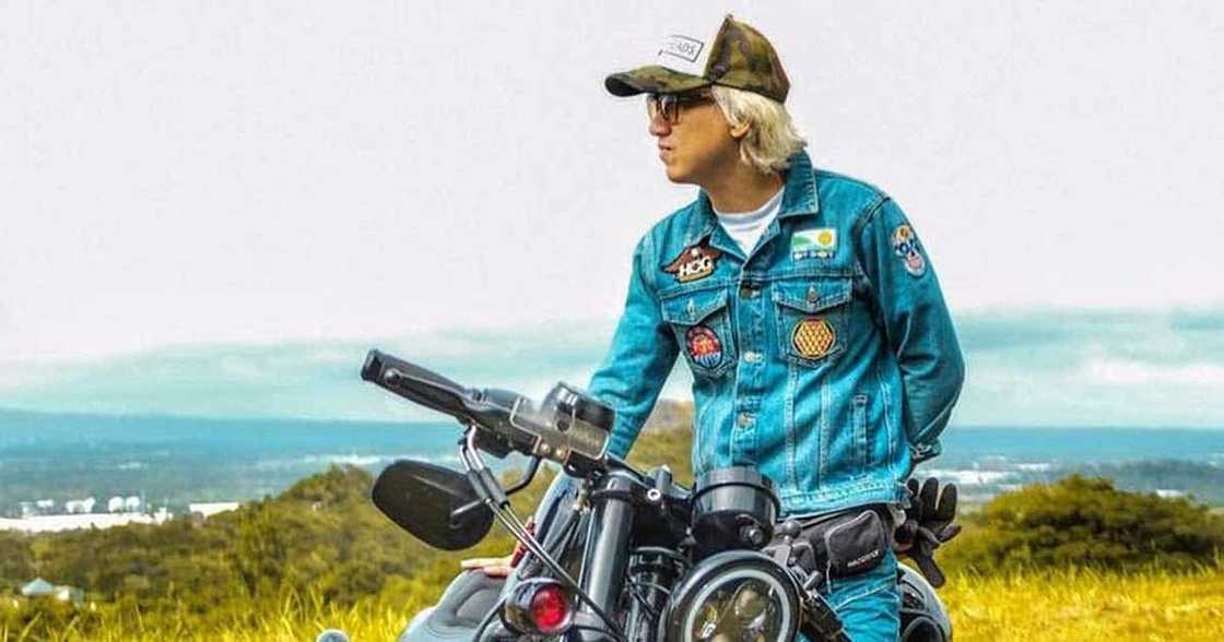 Ely Buendia, sagot niya sa tanong kung may pag-asang mag-reunion ang Eraserheads, viral: “Pag tumakbo si Leni” Ely Buendia, sagot niya sa tanong kung may pag-asang mag-reunion ang Eraserheads, viral: “Pag tumakbo si Leni”
