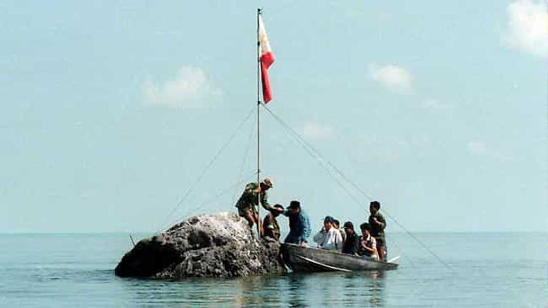 Sen. Trillanes reveals how Philippines lost Scarborough Shoal to China Sen. Trillanes reveals how Philippines lost Scarborough Shoal to China