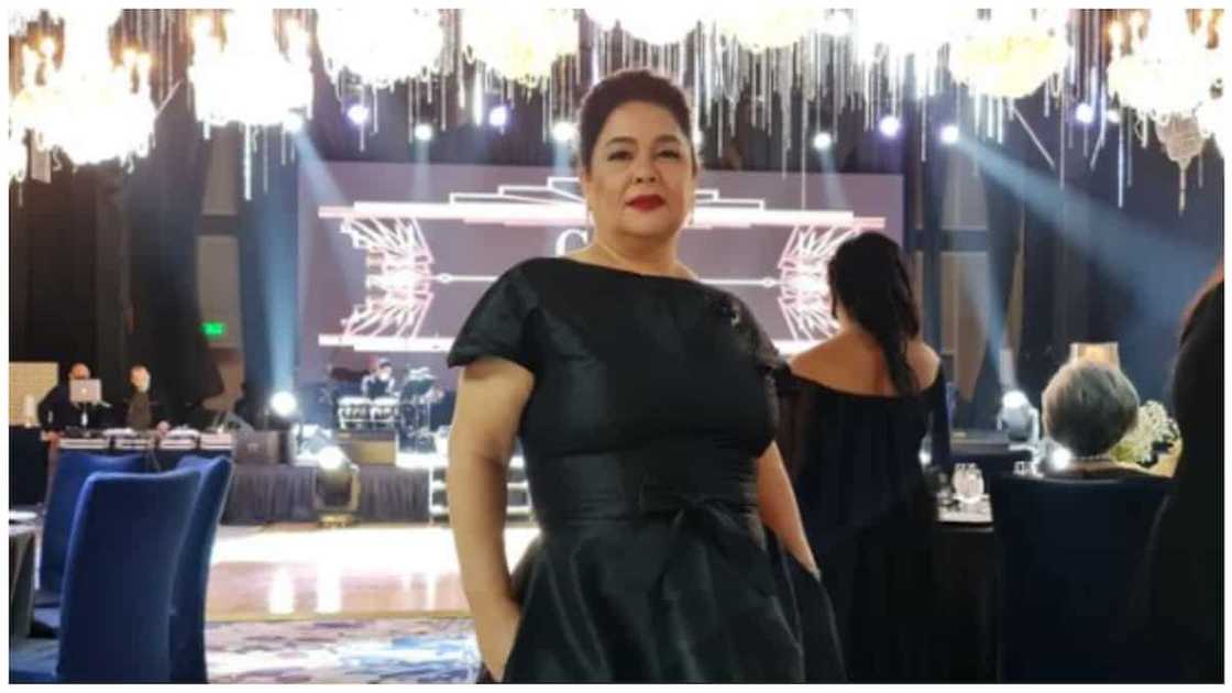 Direk Bibeth Orteza, emosyonal na inalala ang kaibigang si Jaclyn Jose Direk Bibeth Orteza, emosyonal na inalala ang kaibigang si Jaclyn Jose