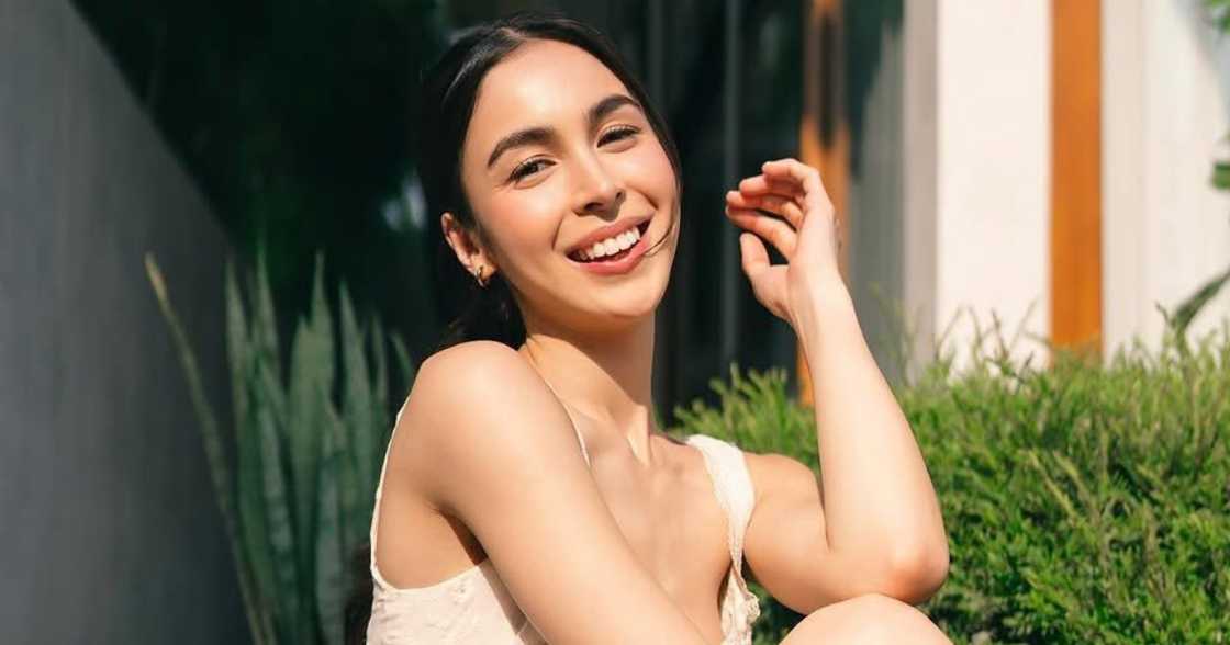 Julia Barretto, matapang na nilinaw ang isyu sa pagiging 'freelancer' sa showbiz Julia Barretto, matapang na nilinaw ang isyu sa pagiging 'freelancer' sa showbiz