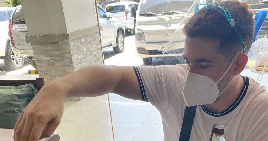 Basel Manadil, isiniwalat na naging “Filipino citizen” daw ito mula pa noong 2019: “I am considered Filipino!” Basel Manadil, isiniwalat na naging “Filipino citizen” daw ito mula pa noong 2019: “I am considered Filipino!”