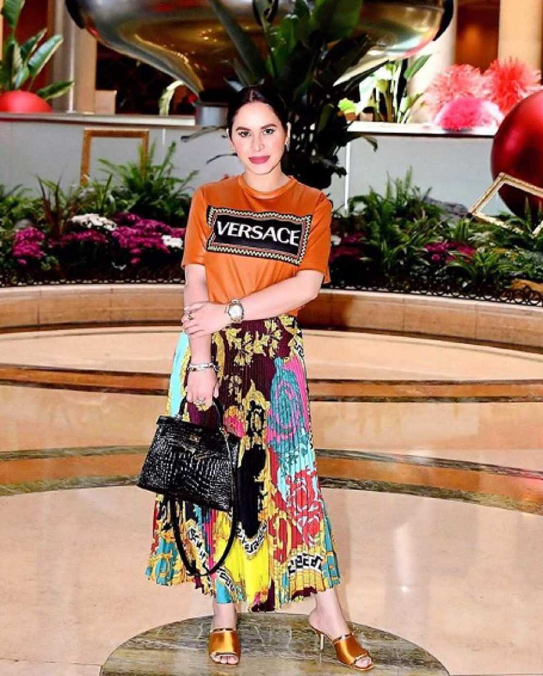 Jinkee Pacquiao’s camp bravely fights back Agot Isidro: “What’s your issue, Agot?” Jinkee Pacquiao’s camp bravely fights back Agot Isidro: “What’s your issue, Agot?”