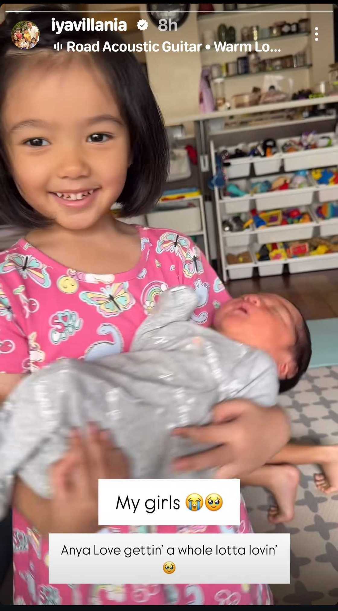 Iya Villania, ibinida ang nakakaantig na moments nina Alana at Astro kasama si Baby Anya Iya Villania, ibinida ang nakakaantig na moments nina Alana at Astro kasama si Baby Anya