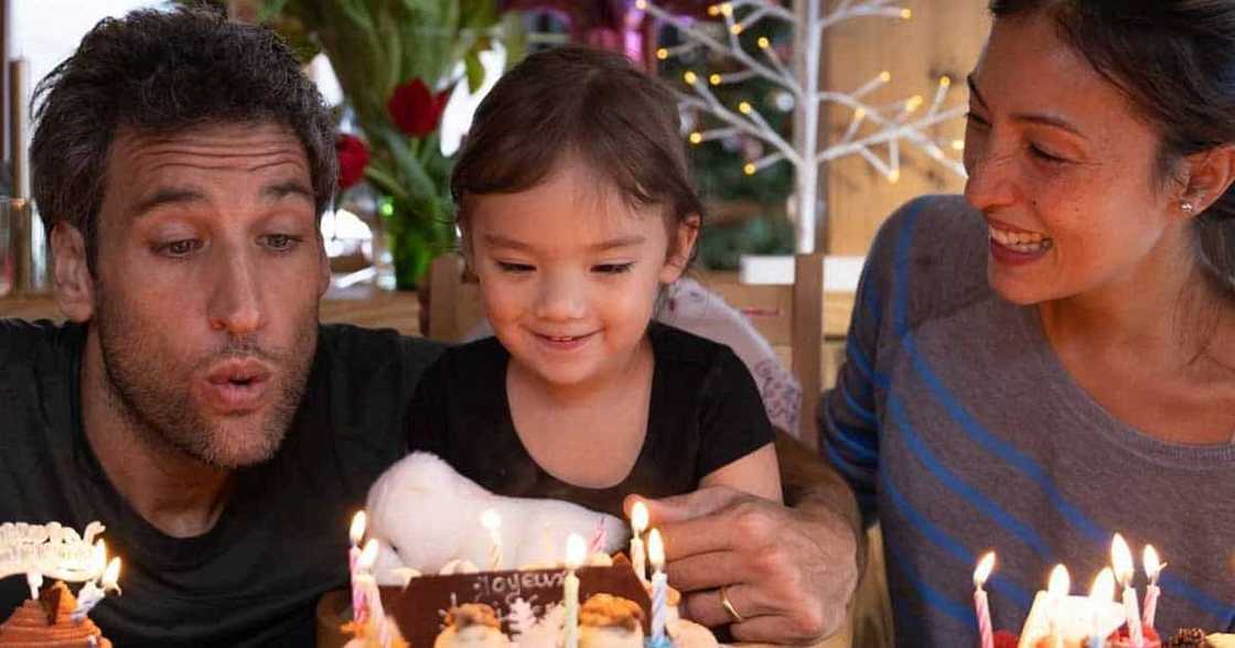 Cute pic ni Thylane na nag-anyong tulog nung sinabihan na mag-pose para sa isang photo, nag-viral Cute pic ni Thylane na nag-anyong tulog nung sinabihan na mag-pose para sa isang photo, nag-viral