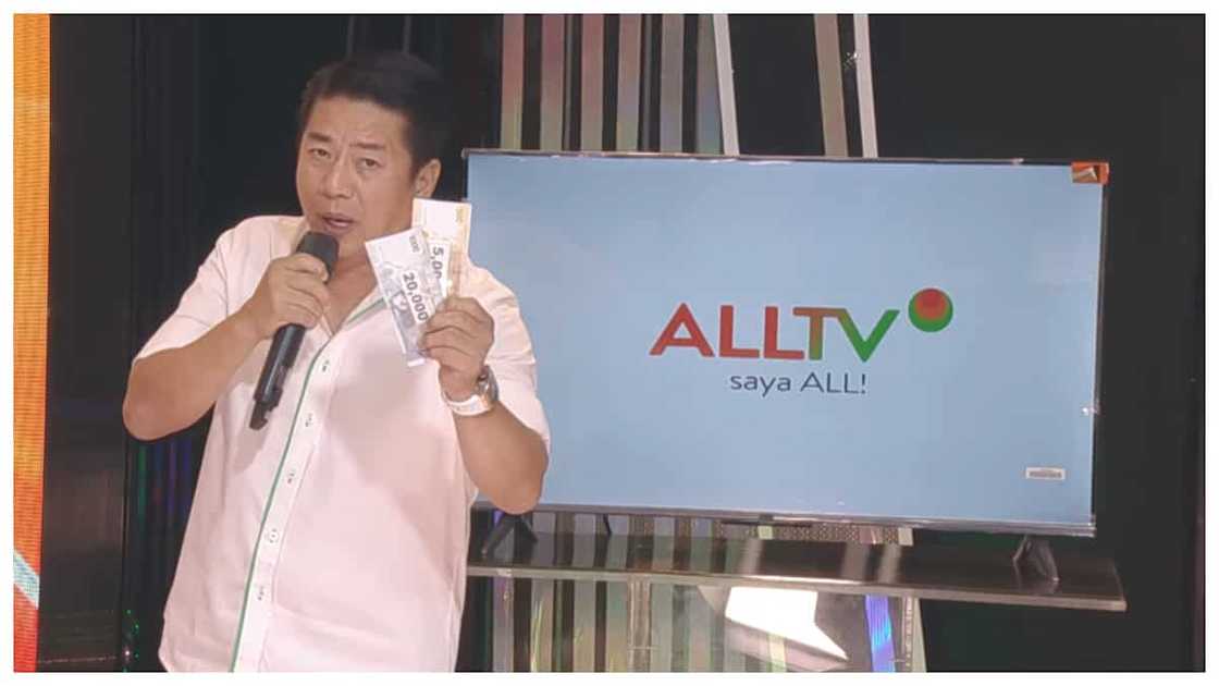 Ogie Diaz, concern sa kapansin-pansin umanong pamamaos ni Kuya Wil; " Kasi nahahalata na" Ogie Diaz, concern sa kapansin-pansin umanong pamamaos ni Kuya Wil; " Kasi nahahalata na"