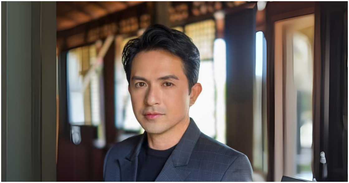 Dennis Trillo, nagbiro tungkol sa viral TikTok question na “May ABS pa ba?” Dennis Trillo, nagbiro tungkol sa viral TikTok question na “May ABS pa ba?”