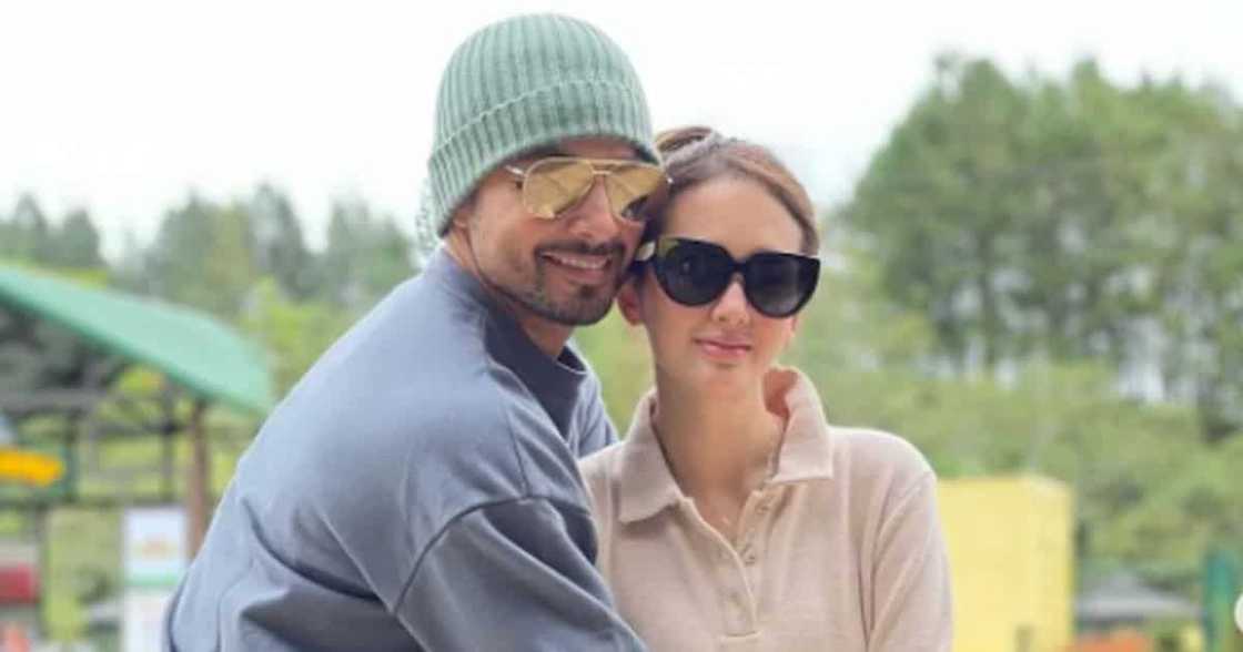Derek Ramsay, ibinahagi masayang vacay photos ng pamilya: "So happy finally brought you here" Derek Ramsay, ibinahagi masayang vacay photos ng pamilya: "So happy finally brought you here"
