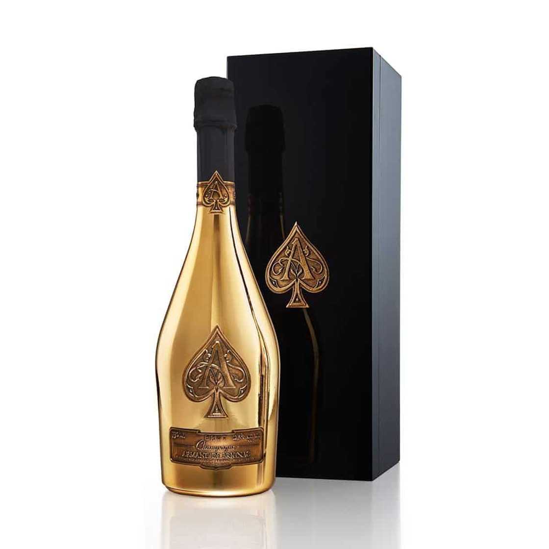 What do rich people drink? What do rich people drink?