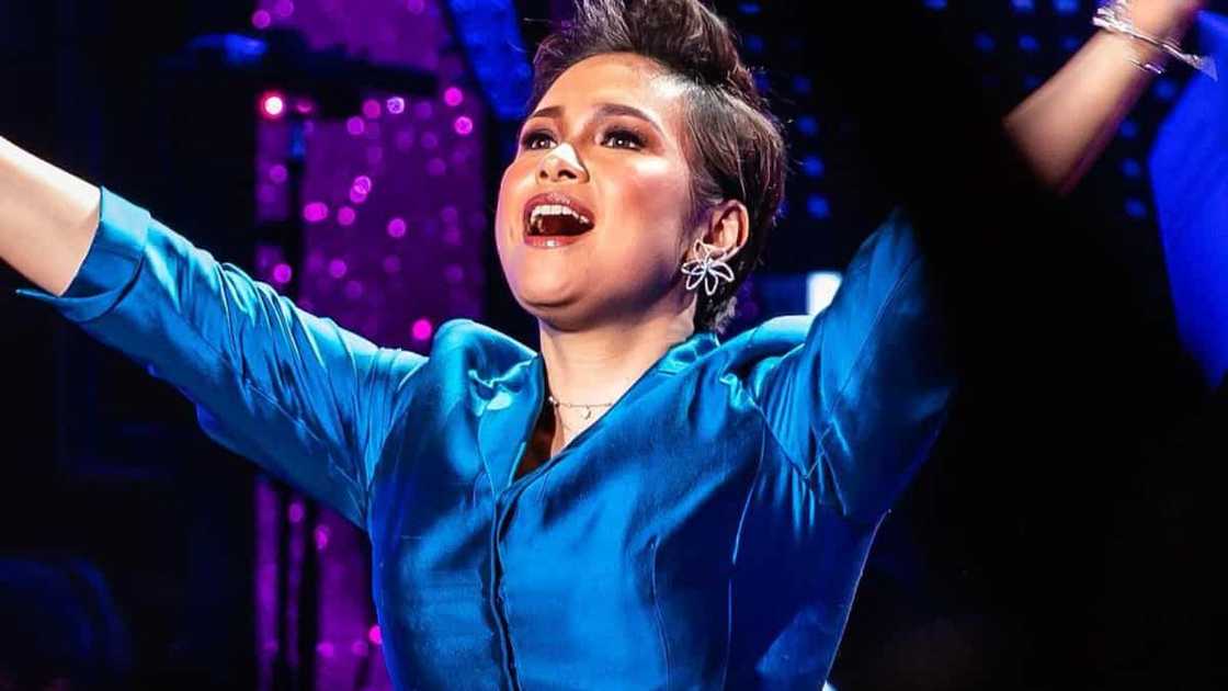 Ogie Diaz sa bashers ni Lea Salonga: "di porque nagbayad tayo e may karapatan na tayo sa artista" Ogie Diaz sa bashers ni Lea Salonga: "di porque nagbayad tayo e may karapatan na tayo sa artista"