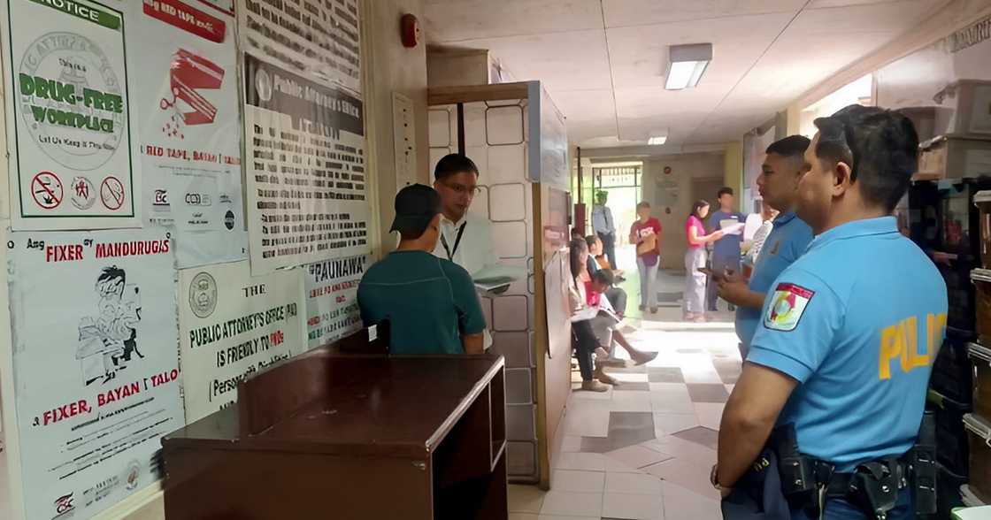 Tricycle driver, nahuli pagkatapos pagtangkaang sagasaan pulis sa checkpoint Tricycle driver, nahuli pagkatapos pagtangkaang sagasaan pulis sa checkpoint