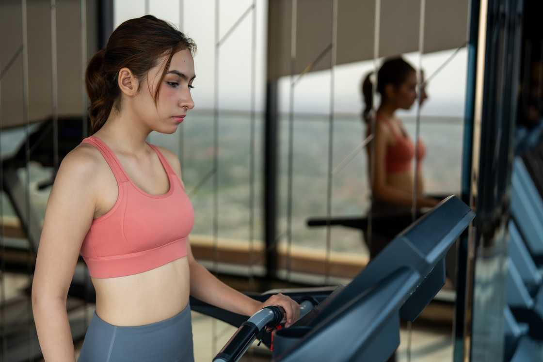 A lady in the gym A lady in the gym