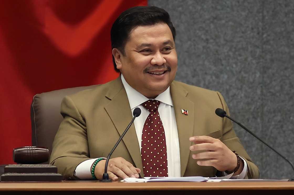 Sen. Jinggoy Estrada, pinapaaresto ng Sandiganbayan kasama ng iba pa