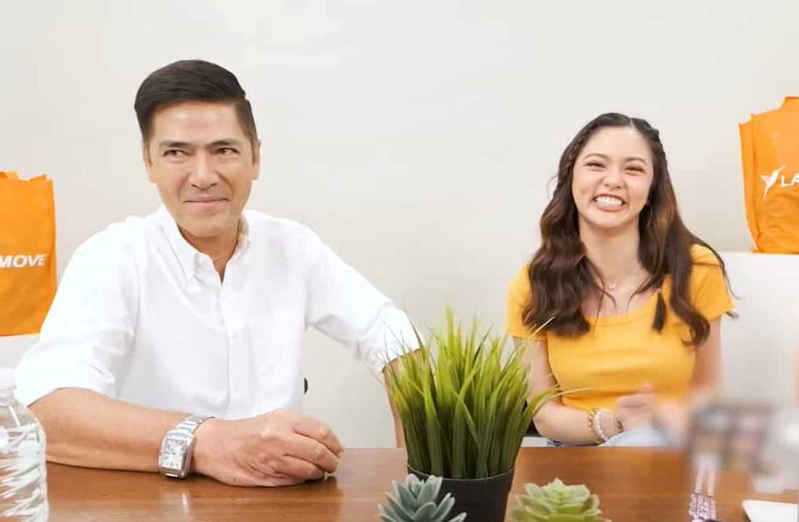 Kim Chiu at Vic Sotto, kinaaliwan sa kanilang batuhan ng joke sa vlog ni Kim Kim Chiu at Vic Sotto, kinaaliwan sa kanilang batuhan ng joke sa vlog ni Kim
