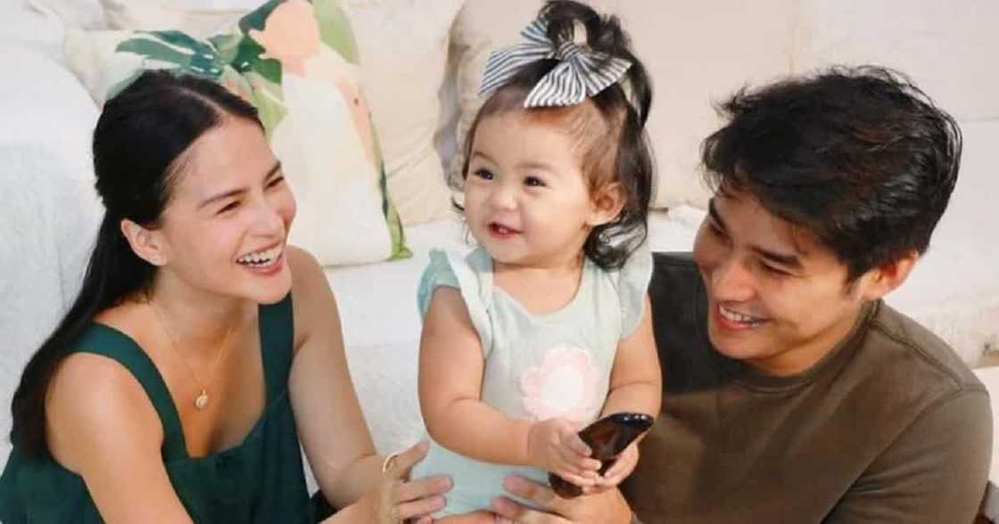 McCoy de Leon touches netizens with photo of Elisse Joson & their daughter McCoy de Leon touches netizens with photo of Elisse Joson & their daughter