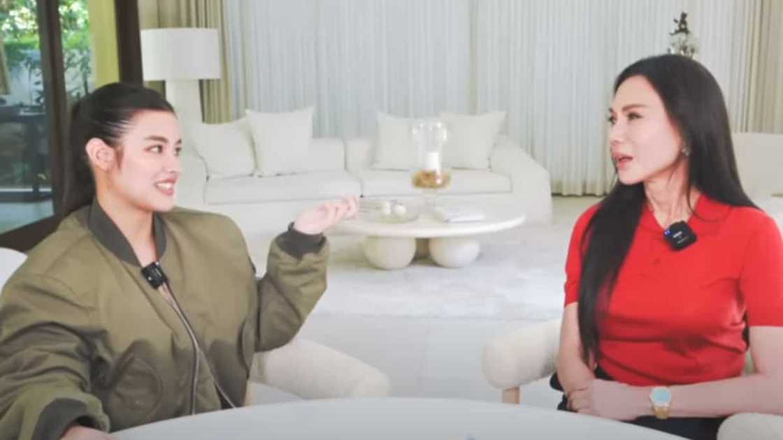 Hope Soberano, naikwento ang kanyang insecurities: "They would say that I had galis like a dog" Hope Soberano, naikwento ang kanyang insecurities: "They would say that I had galis like a dog"