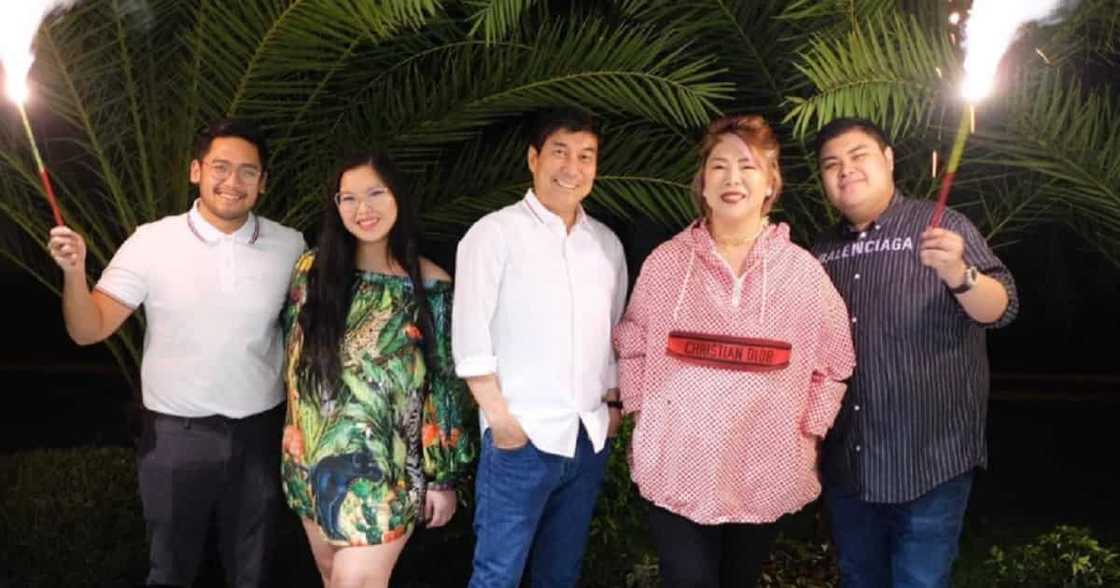 Raffy Tulfo, dinepensahan ang babaeng attorney na kinuha sa RTIA Raffy Tulfo, dinepensahan ang babaeng attorney na kinuha sa RTIA