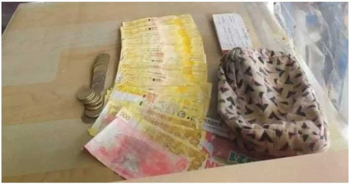 62-anyos na magsasaka, 'di nagdalawang-isip na isauli ang bag na may lamang Php36,000 62-anyos na magsasaka, 'di nagdalawang-isip na isauli ang bag na may lamang Php36,000