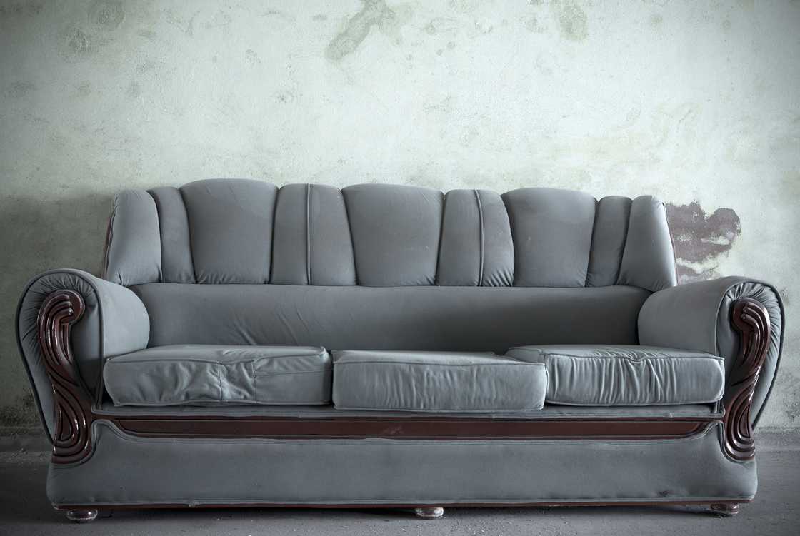 An old coach An old coach